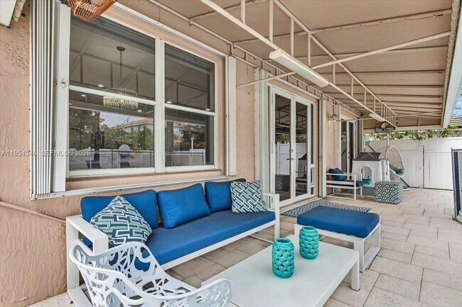 Building Photo - 773 SW 120th Ave