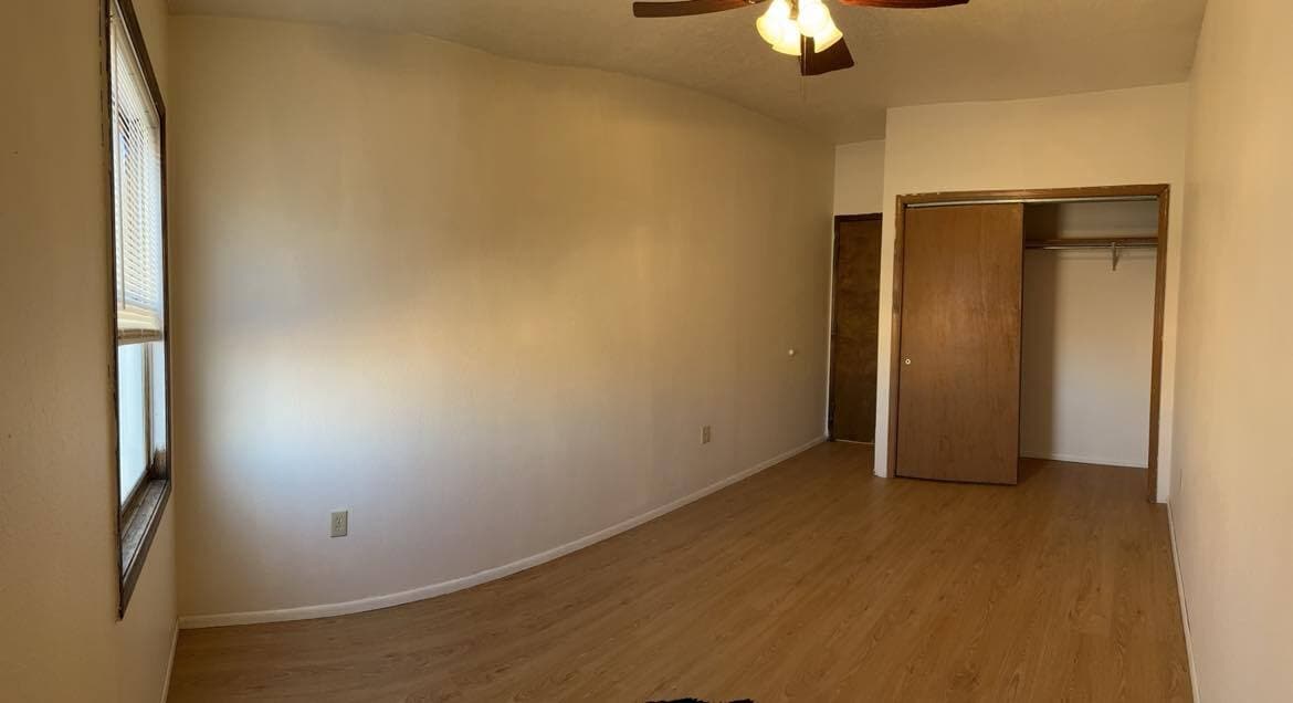 Building Photo - 1937 Sunshine Ter SE