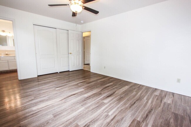 Building Photo - Four Bedroom in Prescott Valley