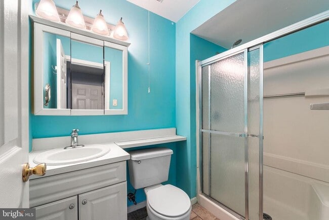 Building Photo - 1607 Hawthorne Ct