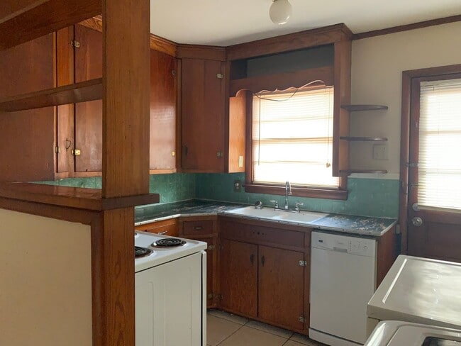 Building Photo - Charming 2 Bed Apartment with Spacious Layout in Jonesboro, AR!