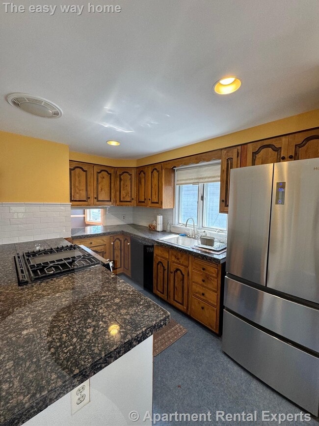 Building Photo - 57 Clarendon Ave