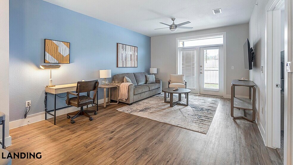 Building Photo - 17715 Overlook Loop