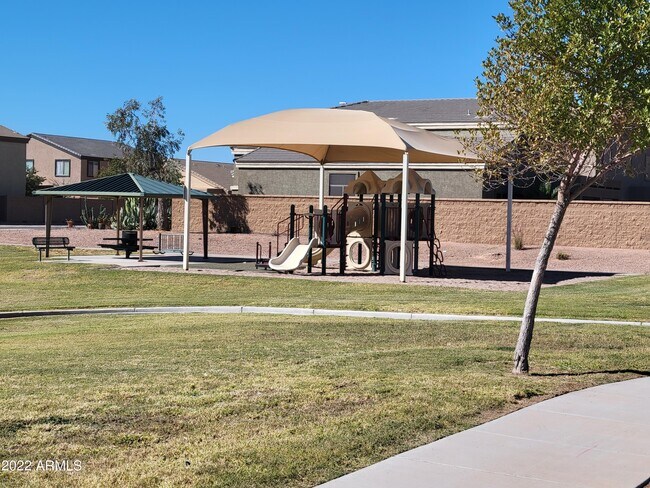 Building Photo - 36641 W San Capistrano Ave