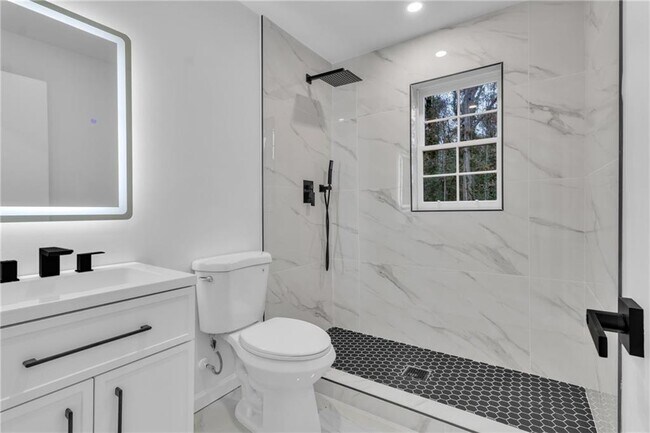 Building Photo - 3296 Columbia Woods Dr