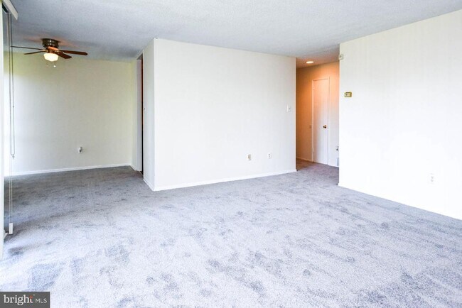Building Photo - 7174 Donnell Pl