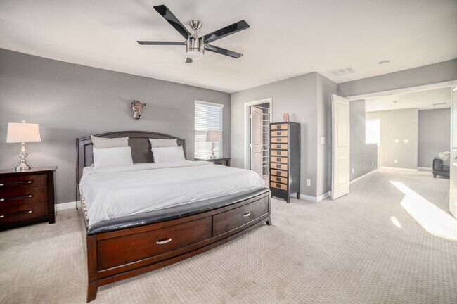 Building Photo - SUMMERLIN - FULLY FURNISHED - ALL UTILITIE...