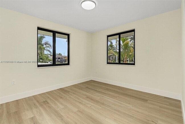 Building Photo - 11390 Heidi Lee Ln