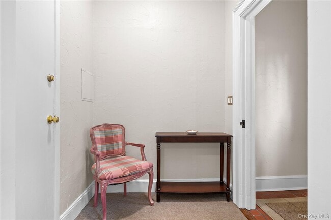 Building Photo - 78 Violet Ave