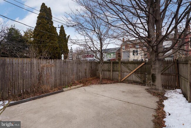 Building Photo - 236 Mercer St