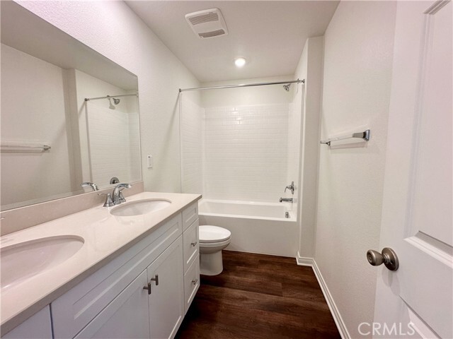 Building Photo - 4255 S Hermosa Paseo