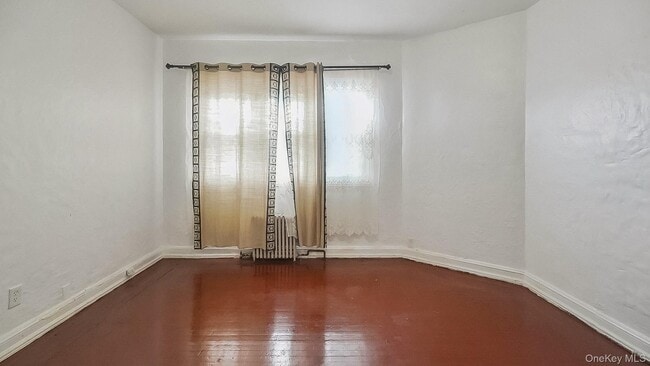 Building Photo - 252 S Tenth Ave