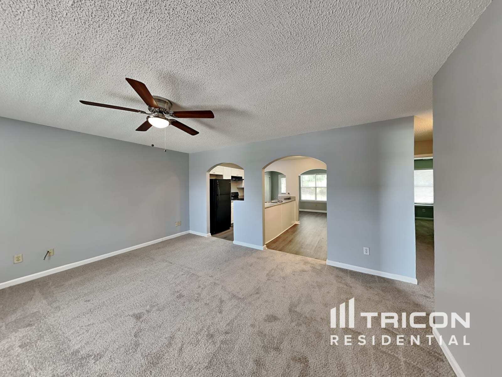 Building Photo - 6836 Saganaw Dr