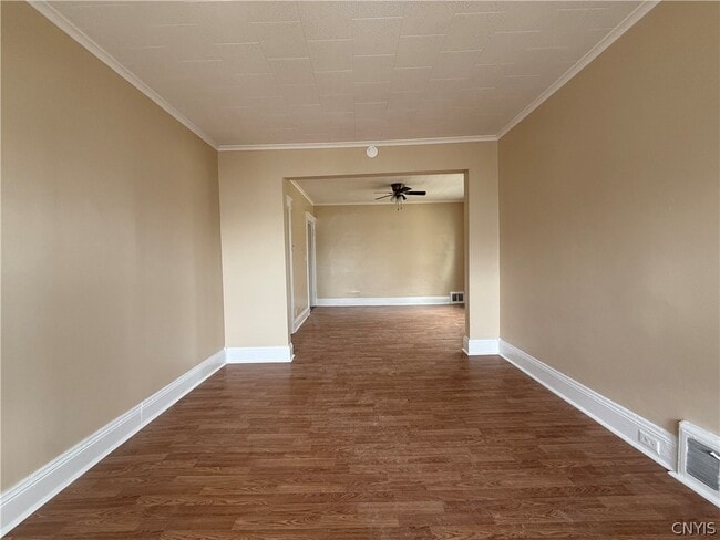 Building Photo - 1332 Oak St