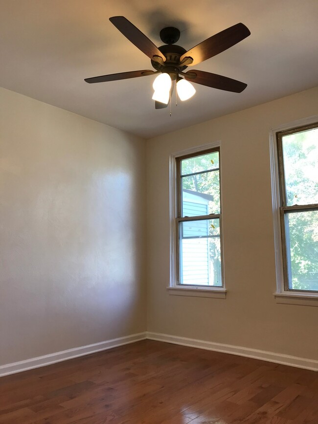 Building Photo - Beautiful Single Family Home in Highland Park