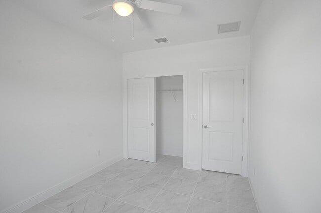 Building Photo - Gorgeous Brand New 3 Bedroom 2 Bath (2-story) Townhouse in Deerfield Beach