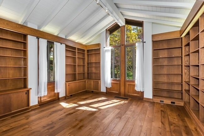 Building Photo - Magical Retreat in Andorra Estates