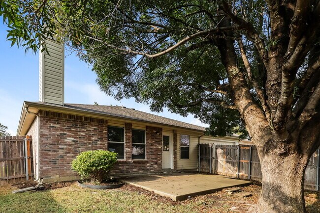 Building Photo - 1625 Creekridge Ct