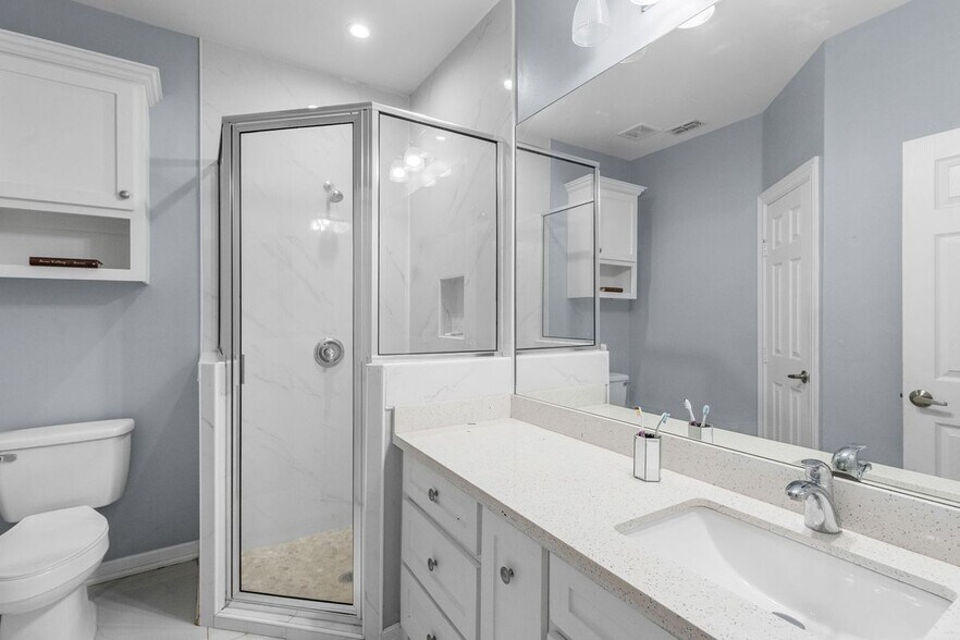 Building Photo - 706 Fitzgerald St