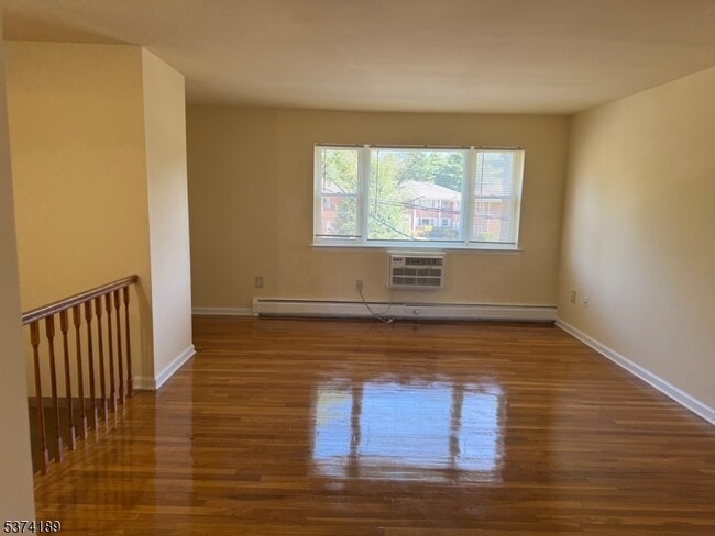 Building Photo - 51 Traphagen Rd