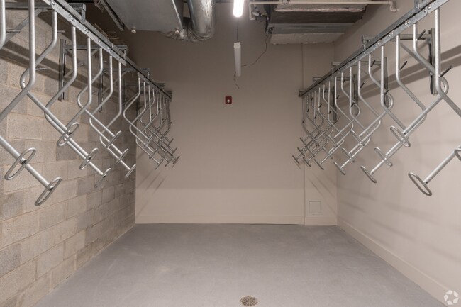 Building Photo - 173 W Berks St