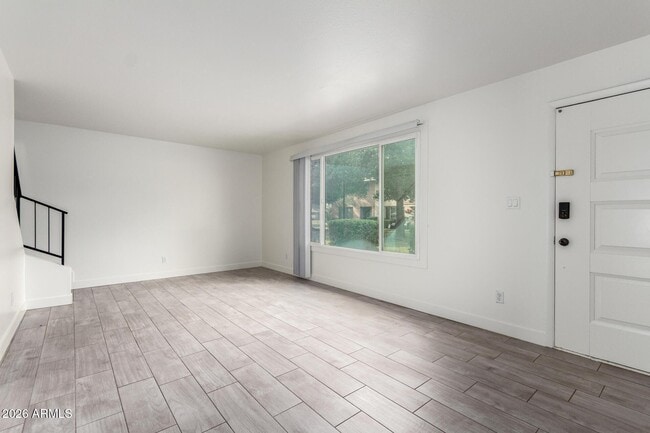 Building Photo - 1586 West Campbell Ave