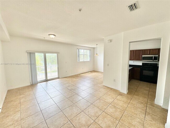 Building Photo - 10800 NW 88th Terrace