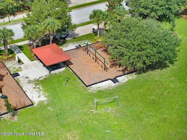 Building Photo - 2039 Tullagee Ave