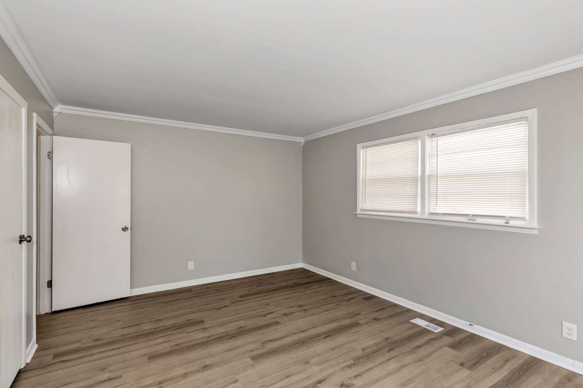 Building Photo - 4318 Balwin Dr SW