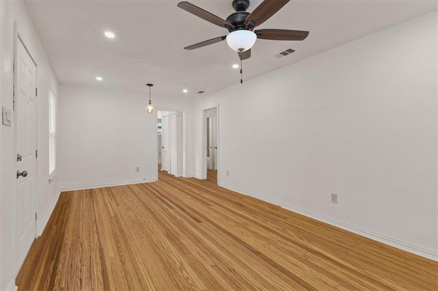 Building Photo - 3004 Ballinger Dr