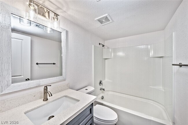 Building Photo - 1870 Nebula Dr