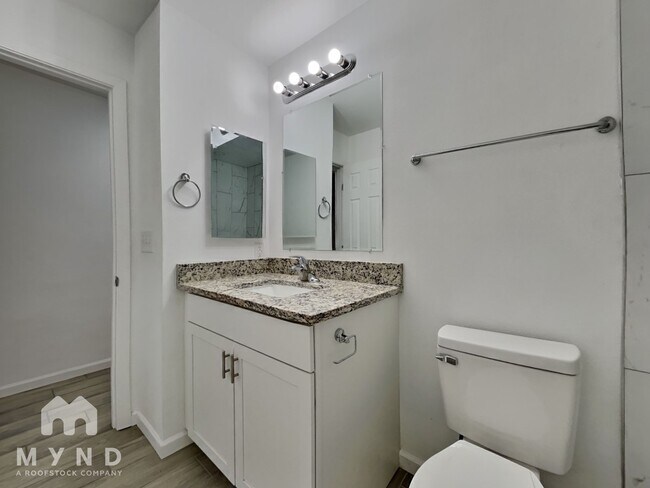 Building Photo - 6649 W Ocotillo Rd