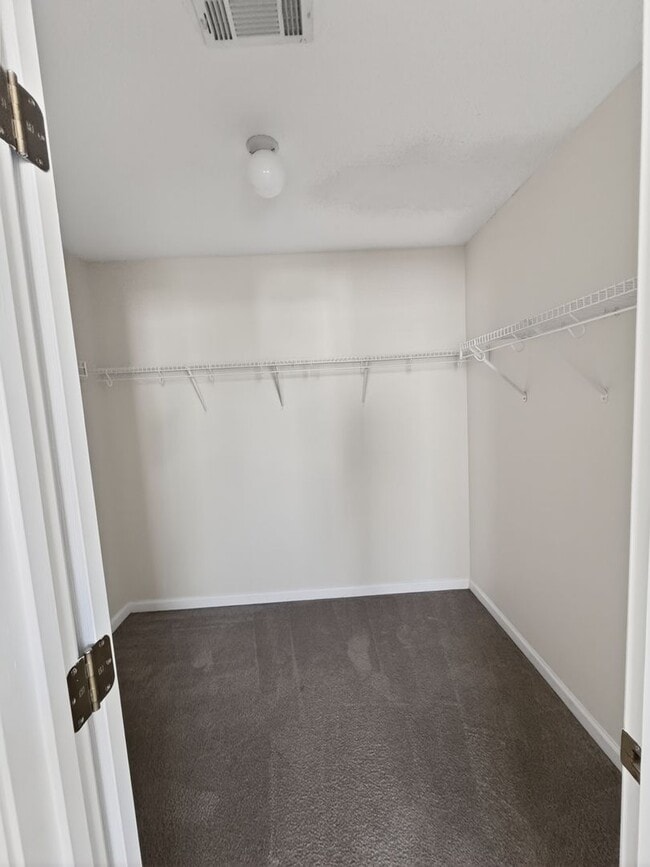 Building Photo - RATE DROP ALERT! (was $2100/month)