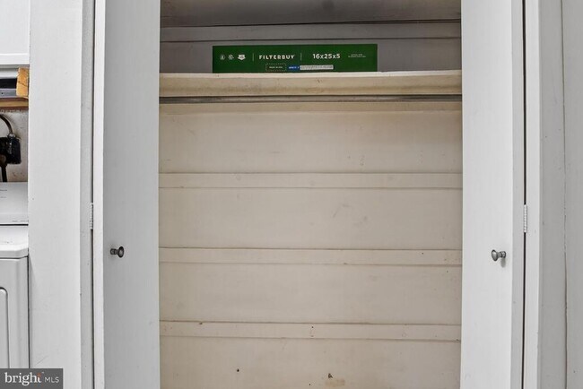 Building Photo - 6015 Ticonderoga Ct