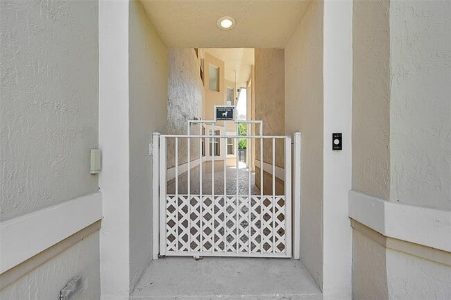 Building Photo - 6331 NW 58th Way
