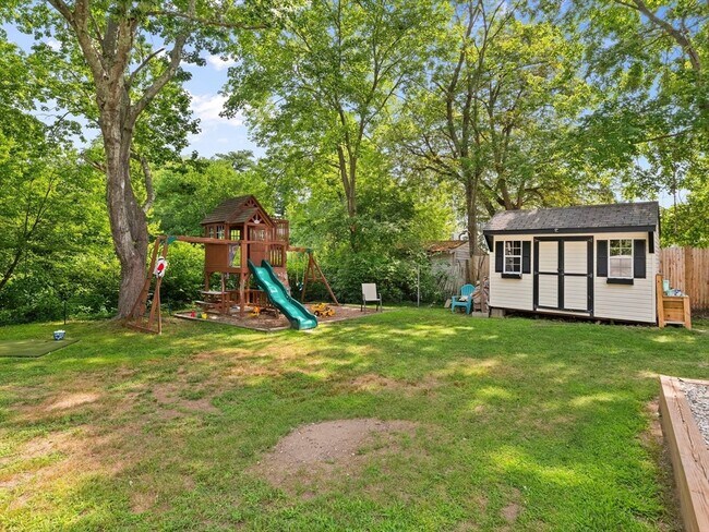 Building Photo - 55 Algonquin Dr