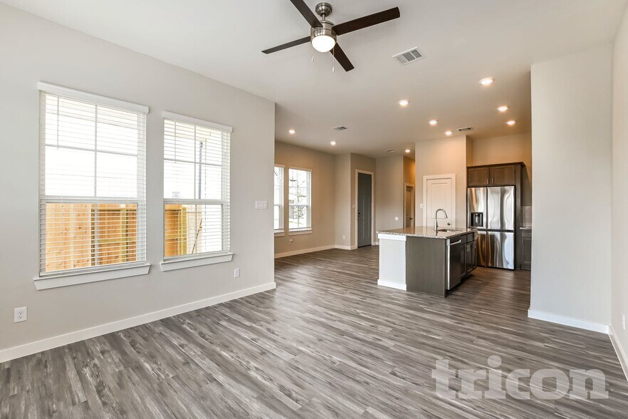 Building Photo - 22625 Terrazzo Dr