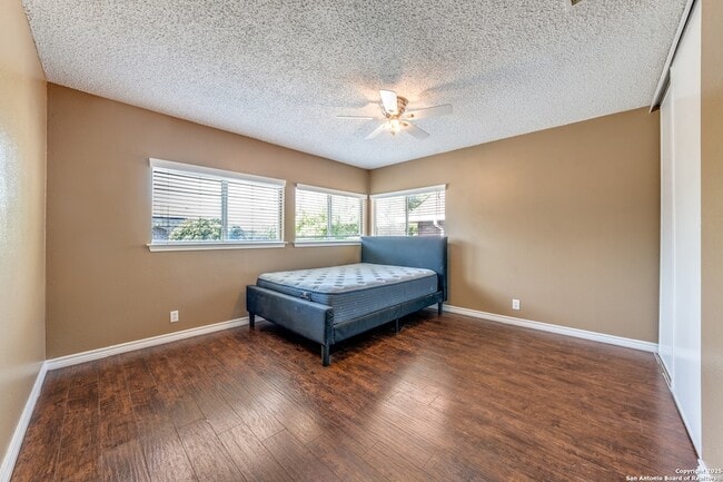 Building Photo - 9631 Hillside Trail