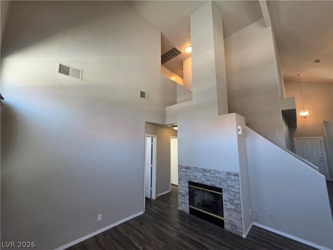 Building Photo - 2275 Ramsgate Dr