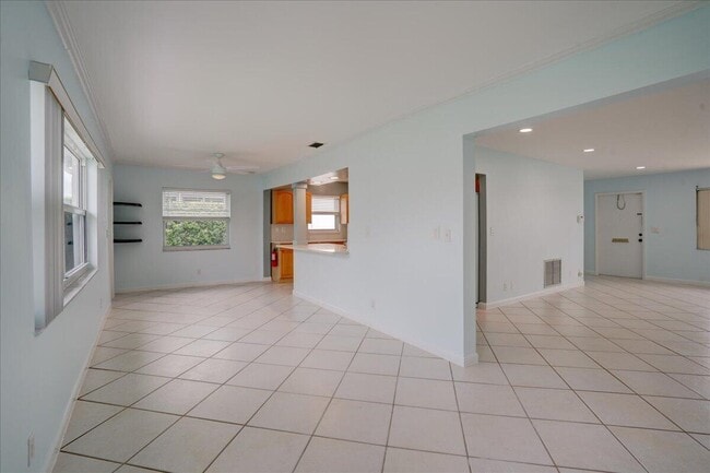 Building Photo - 2086 SW 12th Ave