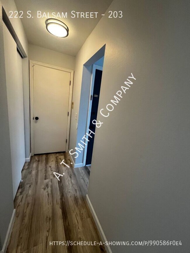 Building Photo - 222 S Balsam St