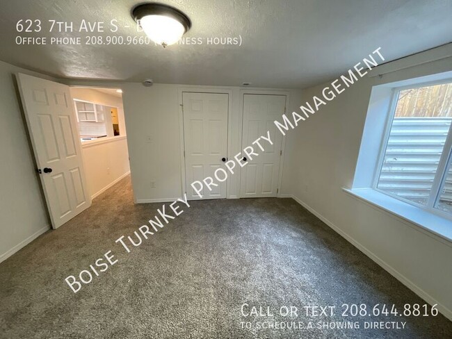 Building Photo - 2 Bed 1 Bath Basement Unit w/ Flex Space! ...