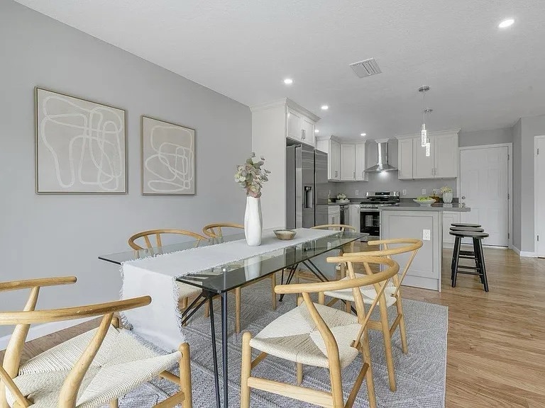 Building Photo - 2448 Mahan Way