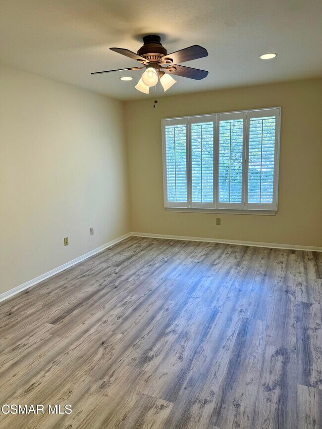 Building Photo - 1922 Golden Sky Cir