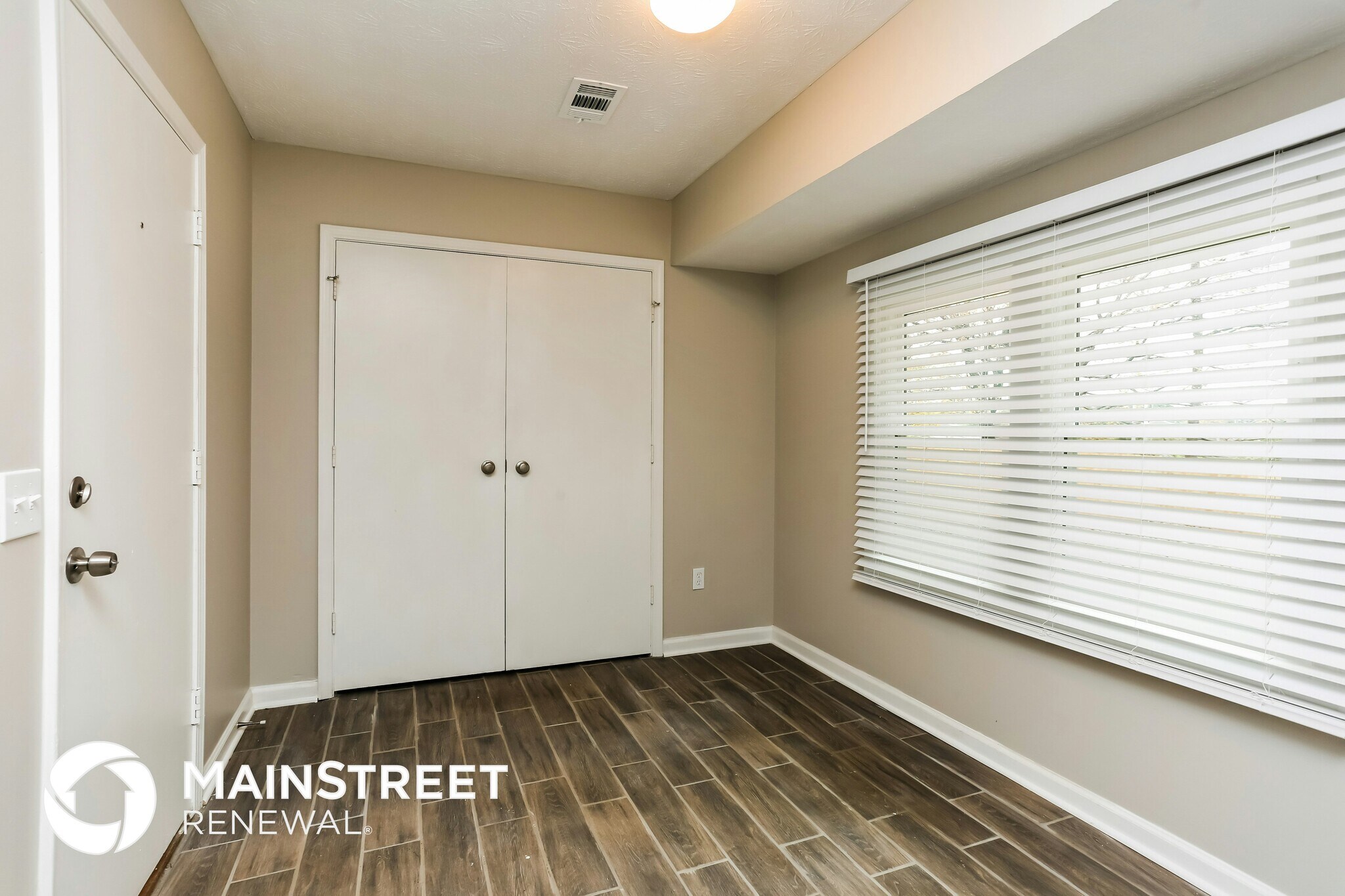 Building Photo - 2066 Marshes Glenn Dr