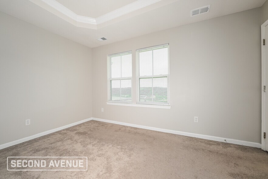 Building Photo - 2024 Cade Dr