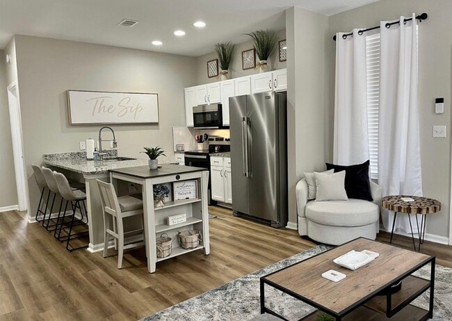 Building Photo - 518 Olive Branch Way