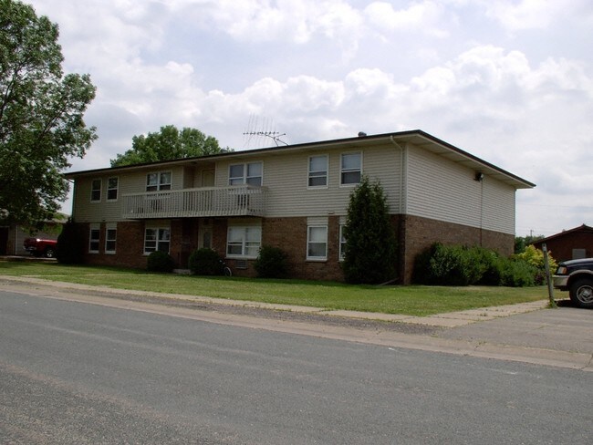 Building Photo - 760 Birch St