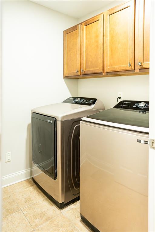 Building Photo - 4595 Essen Ln