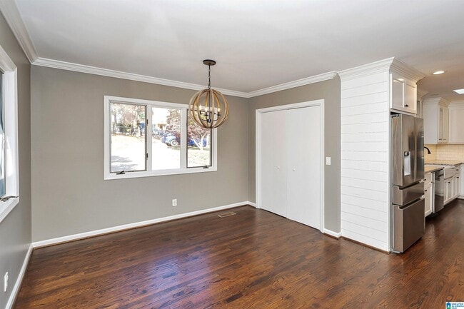 Building Photo - 2005 Chestnut Rd